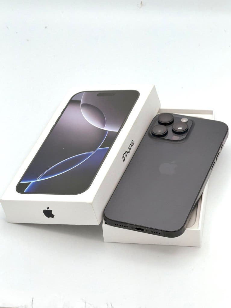 Zeer Nette iPhone 16 Pro Max Black 256GB, met 90% batterij, foto 4