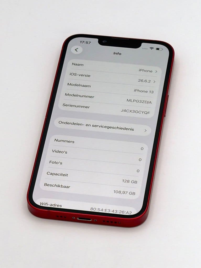 Prachtige iPhone 13 Red 128GB, met 100% batterijconditie, foto 2