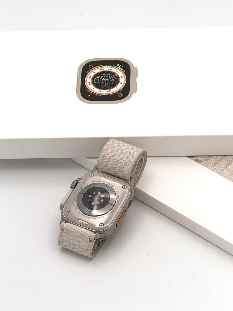 Prachtige Apple Watch Ultra Natural, met 89% batterij, foto 2