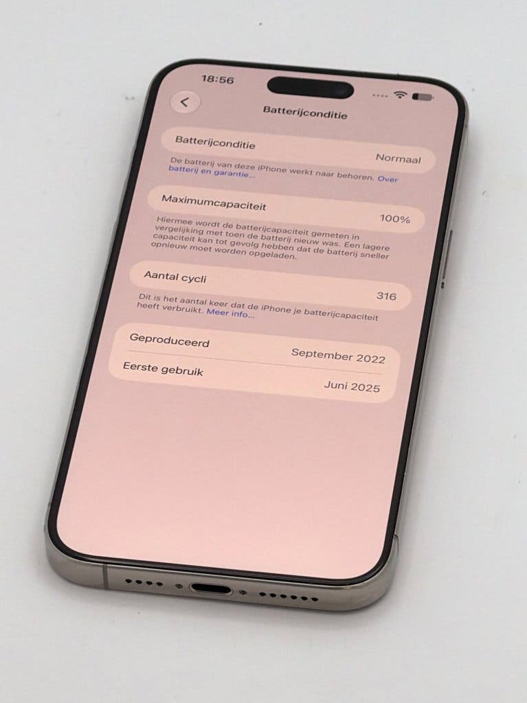 Erg Nette iPhone 15 Pro Max Natural 256GB, 100% batterij, foto 3