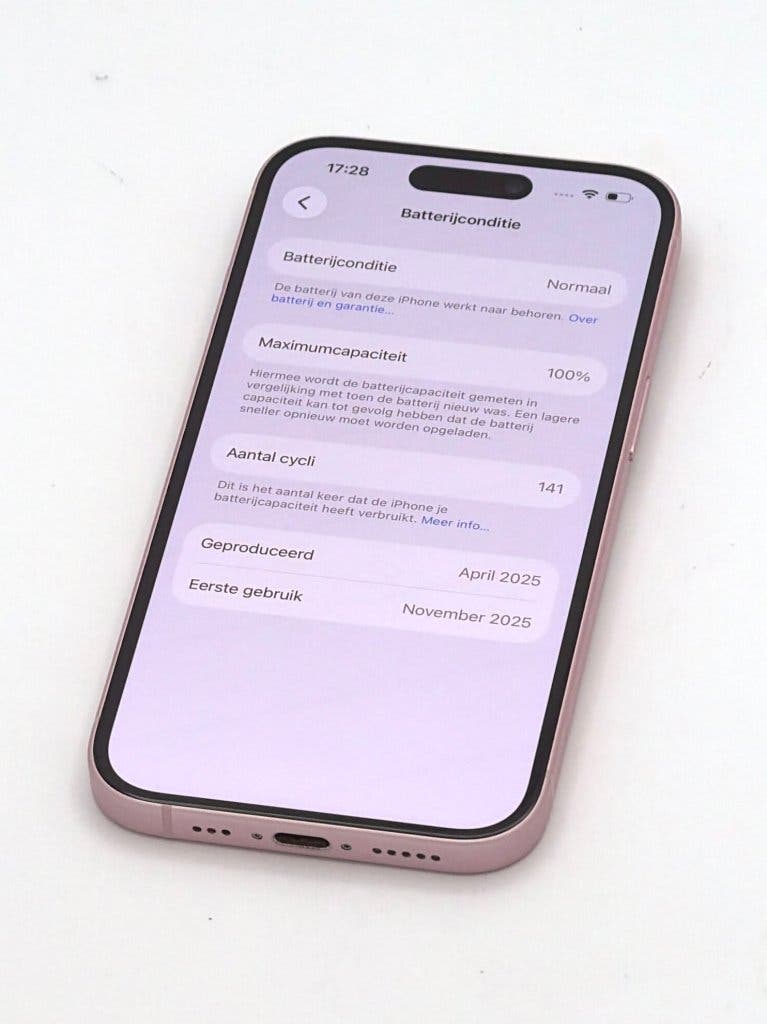 Prachtige iPhone 15 Pink 128GB, met 100% batterijconditie, foto 3