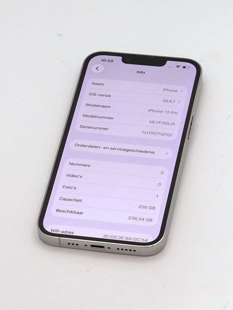 Zeer Nette iPhone 13 Pro Silver 256GB, met 100% batterij, foto 2