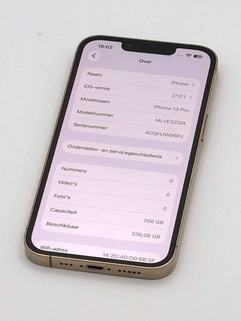 Zeer Nette iPhone 13 Pro Gold 256GB, met 100% batterij, foto 2