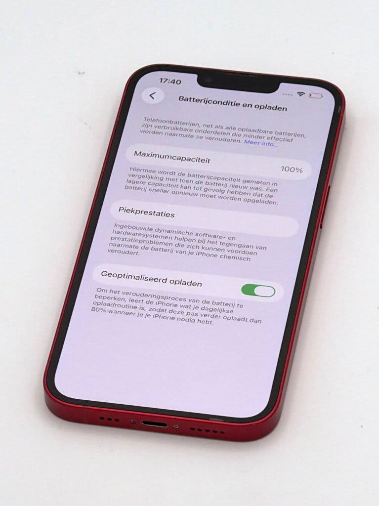Zeer Nette iPhone 13 Red 128GB, met 100% batterijconditie, foto 3